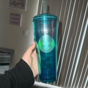 Iridescent Green Starbucks venti tumbler with dome lid